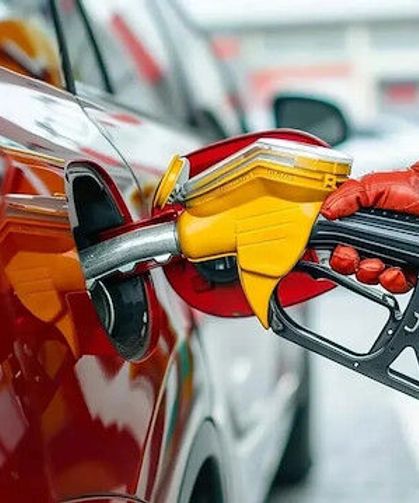 Akaryakıtta Kritik Gece: Büyük Zam Gündemde