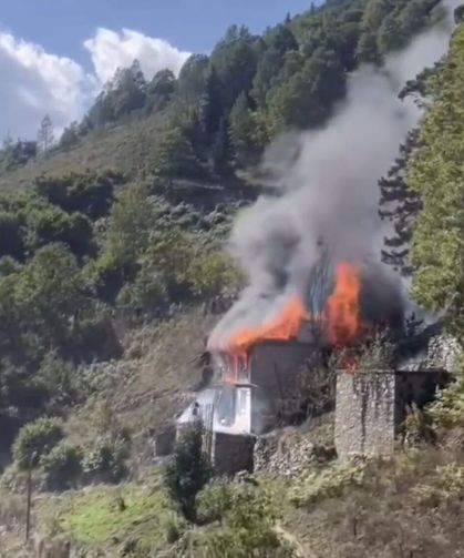 Çaykara’da Yangın: İki Kardeş Son Anda Kurtarıldı