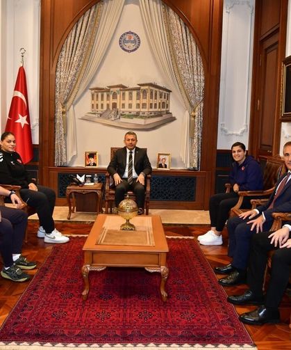 Vali Şahin Avrupa Şampiyonlarını Kabul Etti