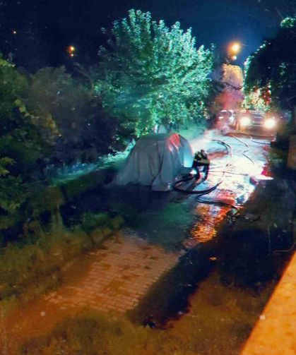 Araklı’da Elektrikli Otomobil Alev Aldı