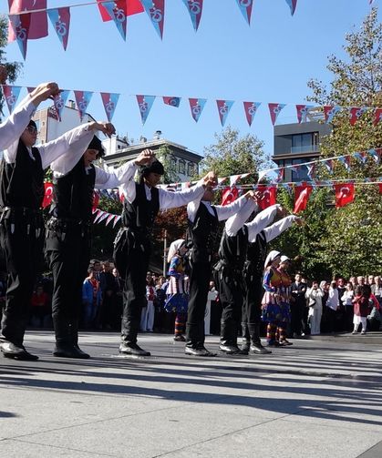 Trabzon’da 29 Ekim Coşkusu Horonla Taçlandı