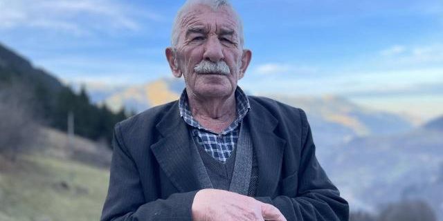 Trabzonlu 84 yaşındaki adam üç kuşaktır çobanlık yapıyor