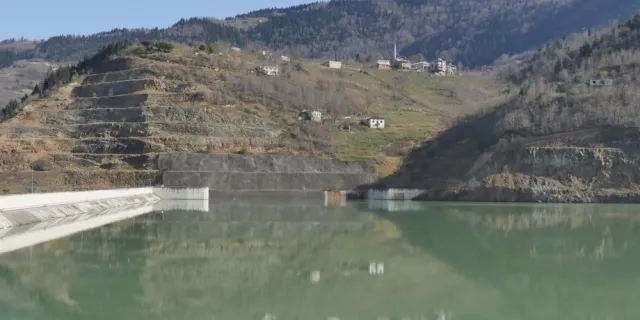 Trabzon Atasu Barajı'nda su sıkıntısı! Kentte içme suyu azalıyor