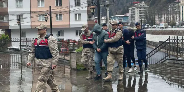 Jandarmadan Trabzon'da hırsızlık operasyonu! 5 gözaltı kararı