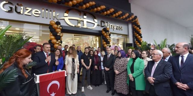 TTSO Başkanı Erkut Çelebi Güzellik Dünyası'nın açılışına katıldı