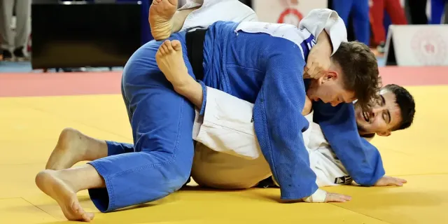 Trabzon’da Gençler Judo Şampiyonası Nefes Kesti