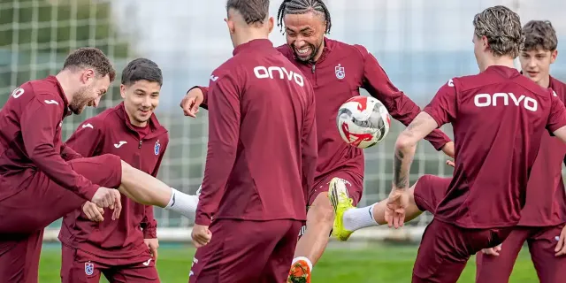 Süper Lig’de Kritik Hafta: Zirve Yarışında Derbi Düğümü