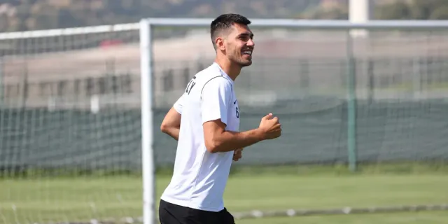 Ceyhun Gülselam Futbol Kariyerini Noktaladı