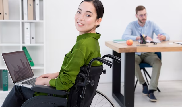 Akülü Tekerlekli Sandalyem Engelleri Aşmanın En Kolay Yolu
