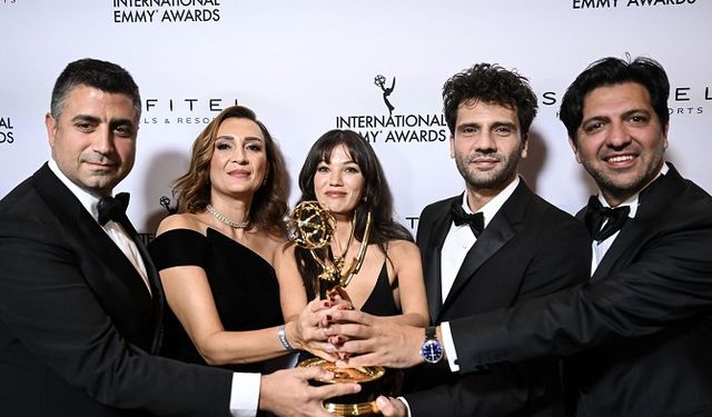 Yargı dizisi Emmy ödülü almıştı! Kaan Urgancıoğlu hayranlarının jesti karşısında bir kez daha gururlandı
