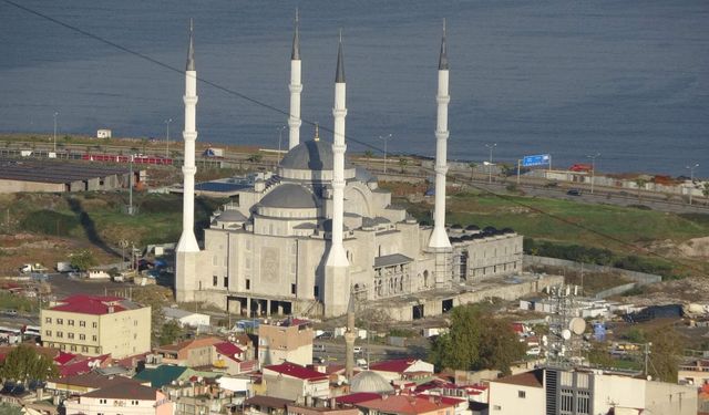 Trabzon Şehir Camii ve Külliyesi yakında tamamlanıyor