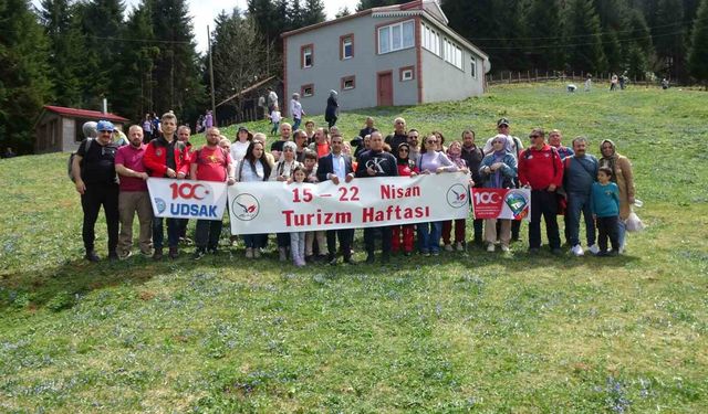 Trabzon Kadıralak Yaylası Turizm Haftası'nda ziyaretçi akınına uğradı