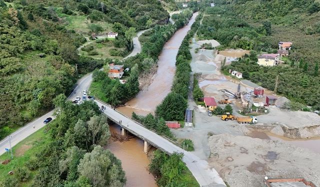 Trabzon'da sel sonrası hastane çalışmalarına ara verilmişti! Valilik son durumu açıkladı