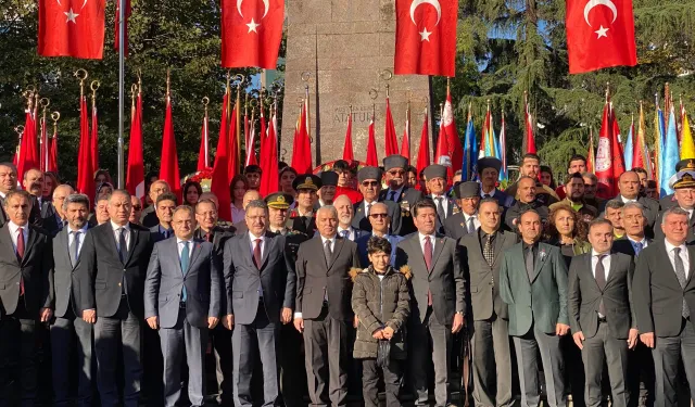 Trabzon’da 10 Kasım’da Hayat Durdu: Atatürk, Saygı ve Minnetle Anıldı