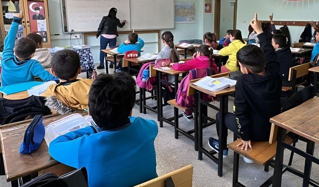 Okul Kıyafetlerinde Yeni Dönem: 4 Yıl Boyunca Değişiklik Yapılmayacak