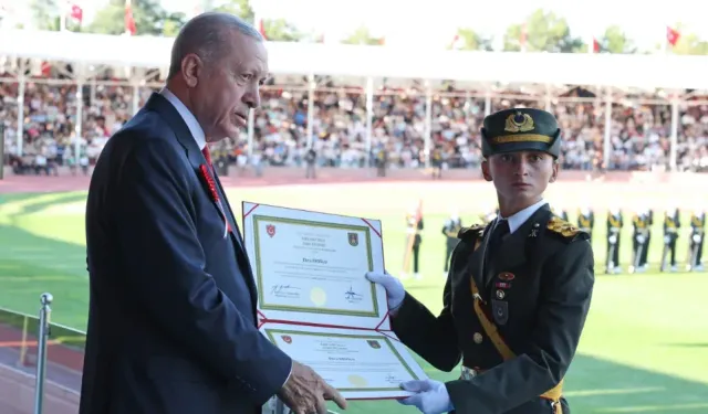 Teğmen Ebru Eroğlu’ndan “Mustafa Kemal’in Askerleriyiz” Savunması