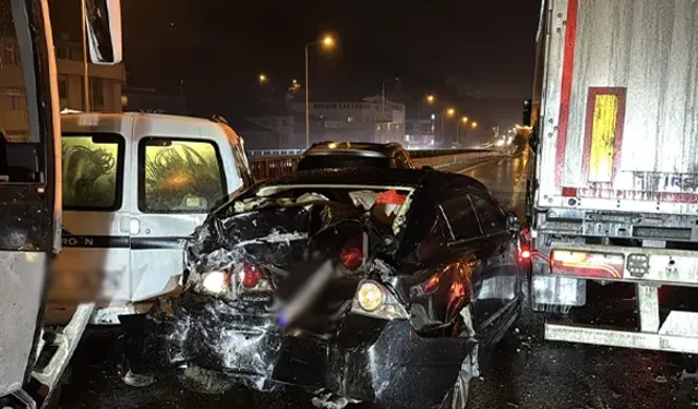 Samsun Tekkeköy'de Zincirleme Trafik Kazası: 2 Yaralı