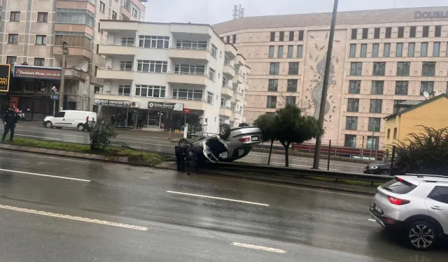 Trabzon Akçaabat’ta Trafik Kazası: Araç Takla Attı, 1 Yaralı