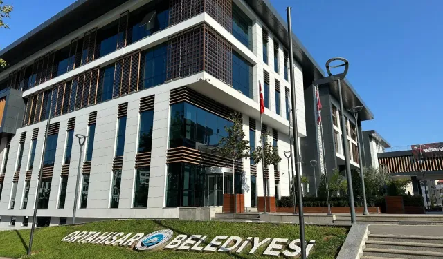 CHP 21. Olağanüstü Kurultayı Gerçekleştirildi: Özgür Özel Yeniden Genel Başkan