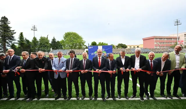 Trabzon'da KTÜ Futbol Sahası FIFA Standartlarında Yeniden Açıldı