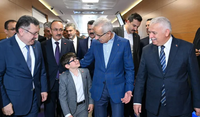 Trabzon'un Umudu Bakan Uraloğlu, Memleketine Projelerle Geldi