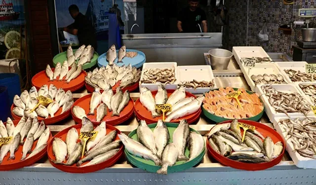 Trabzon’da Balıkçı Tezgahlarında Bolluk: Fiyatlar Yüzleri Güldürüyor