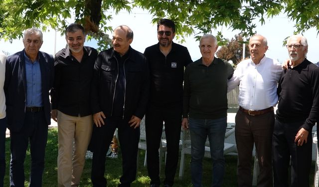 Yarım Asırlık Rakipler Trabzon’da Buluştu: Karadeniz Derbisi’nin Efsaneleri Yeniden Bir Arada