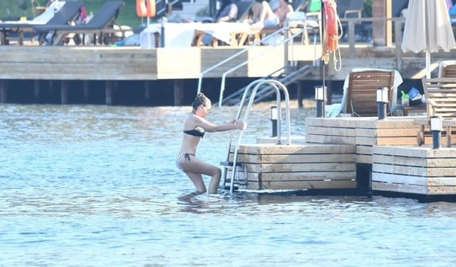 Gülben Ergen Tatil Sezonunu Bodrum’da Açtı