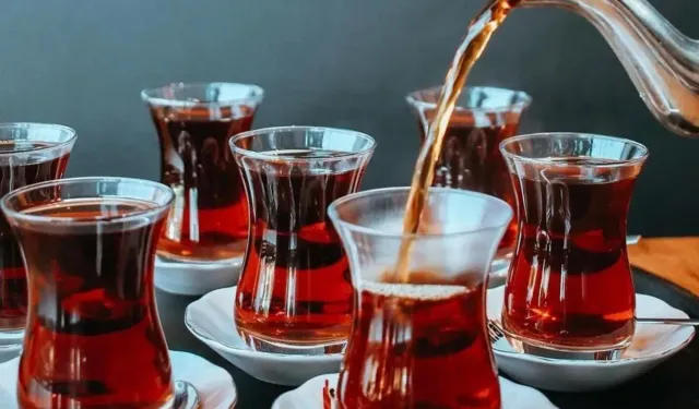Siyah Çayda Yasaklı Gıda Boyası Tespit Edildi