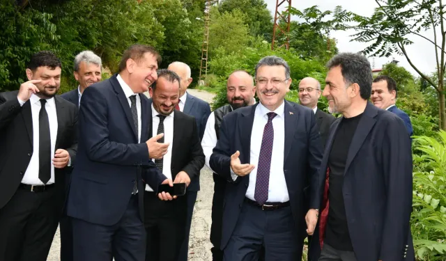 Trabzon Büyükşehir Belediye Başkanı Ahmet Metin Genç’ten Beşikdüzü’ne Hizmet Sözü
