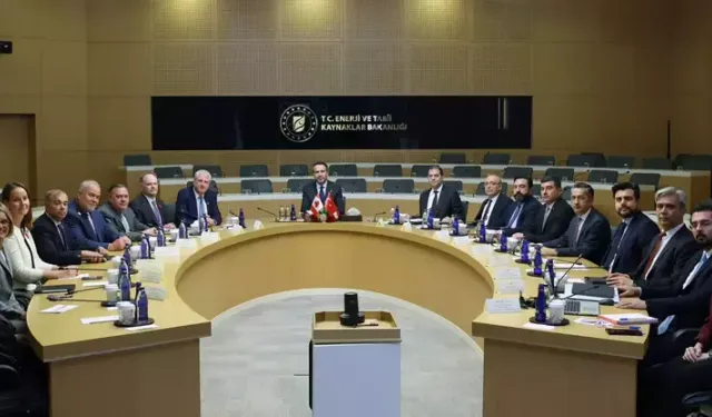 Bakan Bayraktar: Nükleer Santral İçin Kanada ile Görüştük