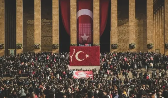 10 Kasım Resmi Tatil Mi? Bankalar ve Kamu Kurumları Açık mı?