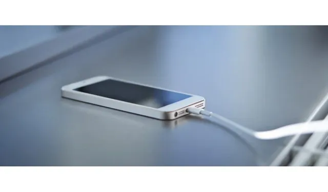 Bursa’da Telefonunu Şarja Takarken Akıma Kapıldı