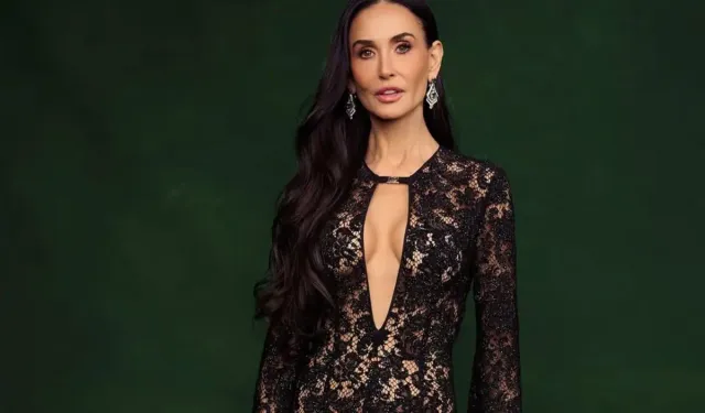 Demi Moore 63 Yaşında Galada Göz Kamaştırdı