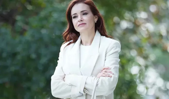 Özgü Namal Trafik Kazasını Anlattı: Kemer Hayat Kurtardı