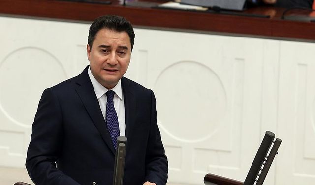 Ali Babacan’dan Taksilere TOGG ve Vergisiz Satış Önerisi