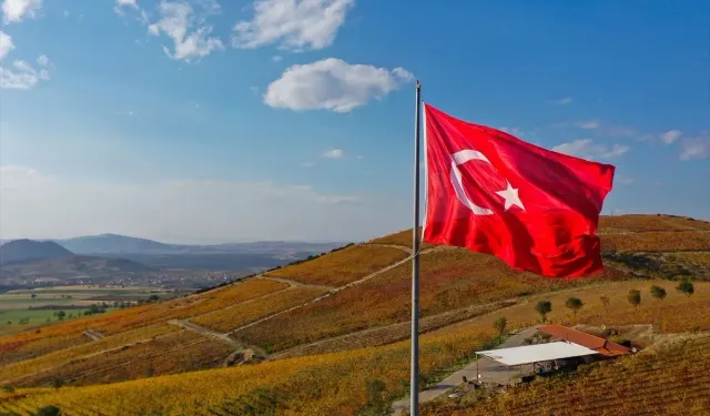 Kula Salihli Jeoparkı’nda Sonbahar Güzelliği Büyülüyor