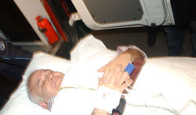 Ahmet Çakar Kalp Krizi Şüphesiyle Yeniden Hastanede