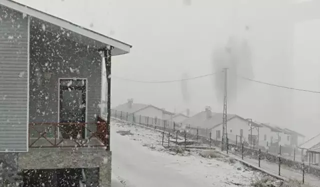 Ankara’da Mevsimin İlk Karı Beypazarı’na Düştü