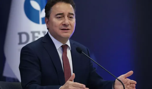 Babacan: Okul Önlerinde Yasaklı Madde Satılıyor