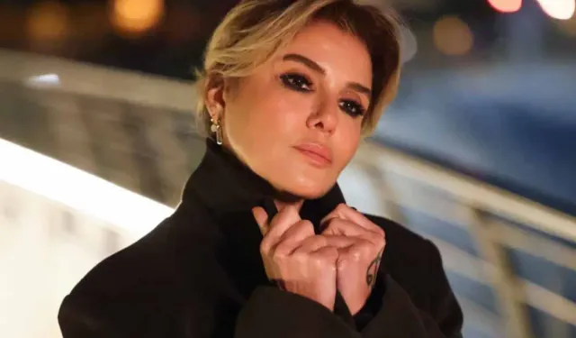 Gülben Ergen Sahne Tarzıyla Sosyal Medyayı Salladı