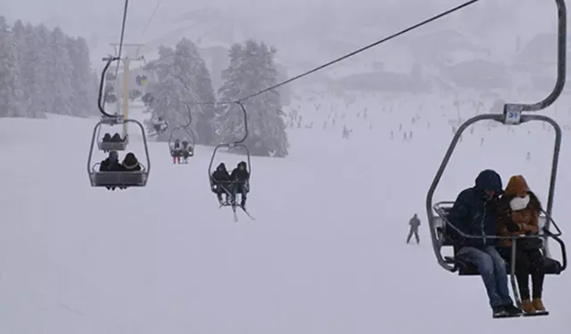 Kayak Merkezlerinde Yoğun Kar Sezonu Hareketlendirdi