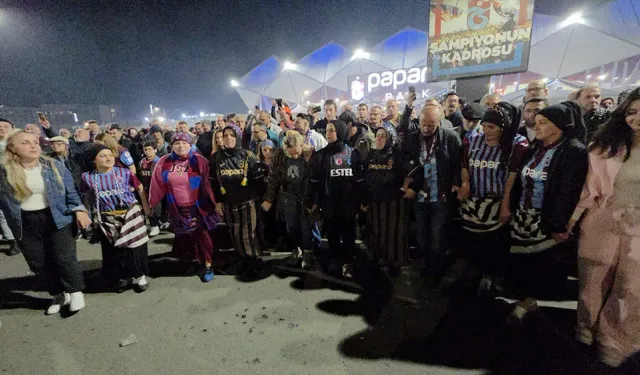 Trabzon'da Yayladan Stadyuma Uzanan Bordo Mavi Tutku