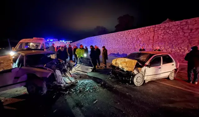 Kütahya Emet’te Feci Kaza: 1’i Bebek 4 Yaralı