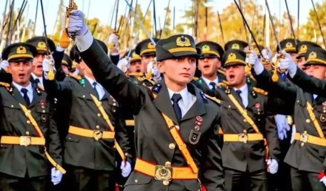 Mahkemeden Kılıçlı Yemin Teğmeni İçin Disiplin Kararı