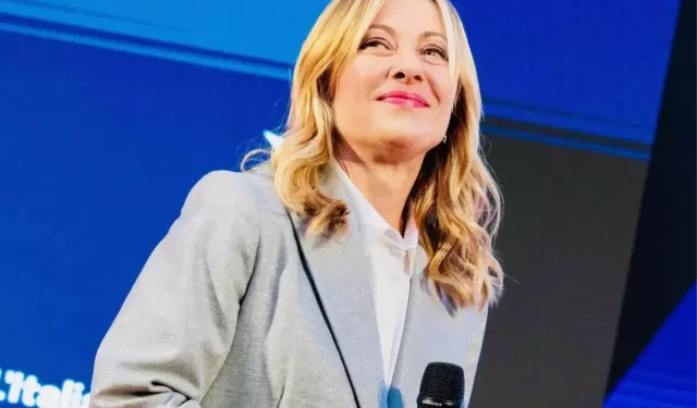 Meloni’den Noel’de Espri: 2026 Daha Zor Olacak