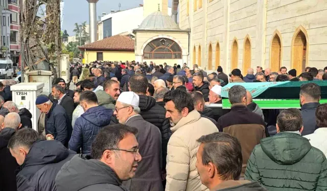 Öğretmen Neziha Asoğlu Vezirköprü’de Toprağa Verildi