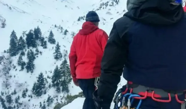 Yunanistan’da Dağ Yürüyüşü Faciası: 4 Kişi Hayatını Kaybetti