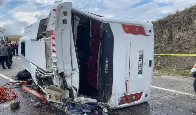 Kayseri Pınarbaşı’nda Cenaze Midibüsü Devrildi