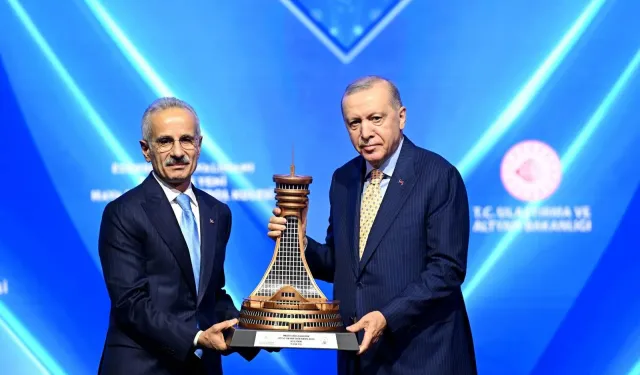 Esenboğa Havalimanı’na Üçüncü Pist Ve Yeni Kule Açıldı